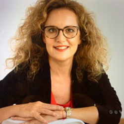 Ágata Gelabertó Gràcia