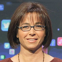 María Lázaro