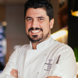 Alberto González