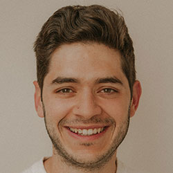 Fabián León