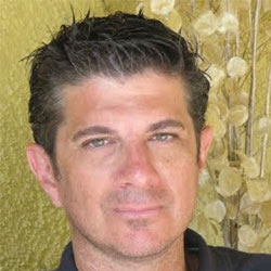 Enric López C.